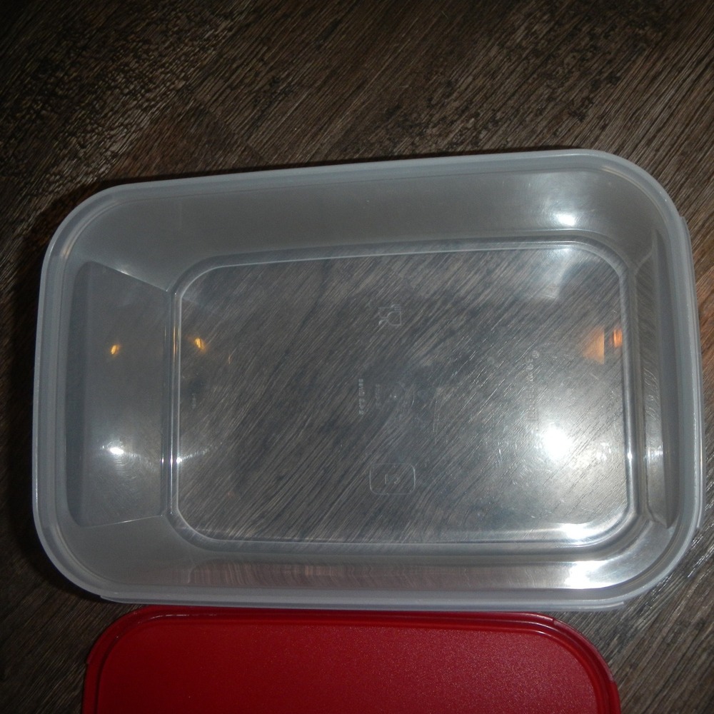 Tupperware Red Lid Container Rectangular Food Storage 2 Liter - Picture 6 of 10